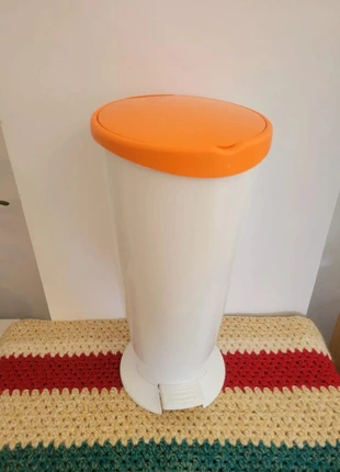 Poubelle à pédale vintage orange blanc tatay, marque: Vintage Boutique, état: Très bon état, 20,00 €, 21,70 € Protection acheteurs incluse