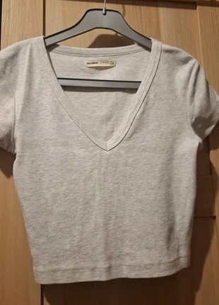 Haut gris, marque: Pull & Bear, état: Neuf sans étiquette, taille: M / 38 / 10, 6,00 €, 7,00 € Protection acheteurs incluse