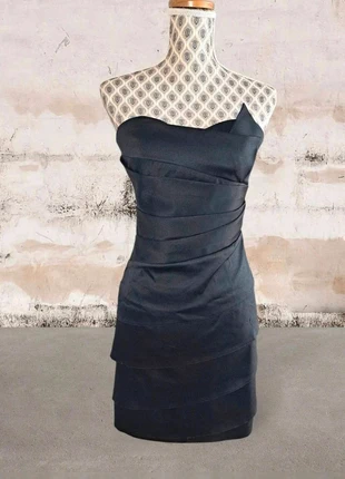 Robe bustier T38, marke: Lipsy, zustand: Neu, größe: M / 38 / 10, 30,00 €, 32,20 € inklusive Vinted-Käuferschutz