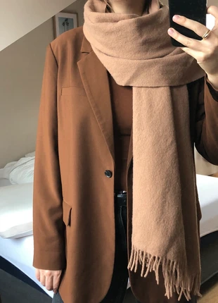 Other Stories Fringed wool blanket scarf, merk: & Other Stories, staat: Heel goed, € 35,00, € 37,45 inclusief Kopersbescherming