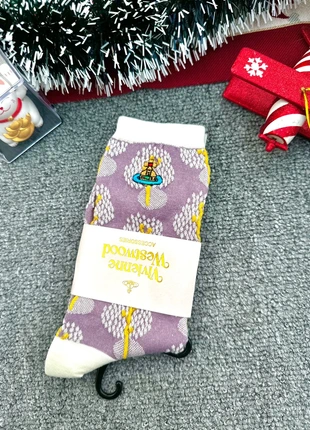 Chaussettes Vivienne Westwood – Mauve motifs arbres jaunes – Made in Japan, marque: Vivienne Westwood, état: Très bon état, taille: Taille unique, 12,00 €, 13,30 € Protection acheteurs (Pro) incluse