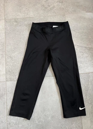 Legging court femme Nike Dri-FIT – Taille XS – Parfait état, brand: Nike, condizioni: Ottime, taglia: XS / IT 38 / EU 34, €17.00, €18.55 include la Protezione acquisti