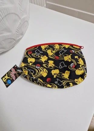 Pochette Pikachu Kimono / Style Japonais (Neuve avec étiquette), marque: Sopro, état: Neuf avec étiquette, 10,00 €, 11,20 € Protection acheteurs incluse