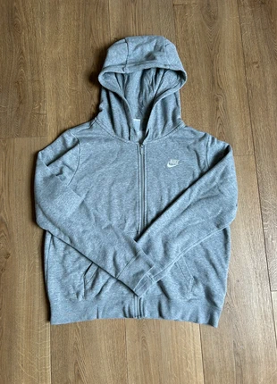 Pull full zip Nike gris à capuche taille S, marque: Nike, état: Très bon état, taille: S / 36 / 8, 18,00 €, 19,60 € Protection acheteurs incluse