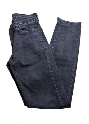 Jeans 511 noir Levi’s XS, marca: Levi's, estado: Muy bueno, tamaño: XS / 34 / 6, 25,95 €, 27,95 € Protección al comprador Pro incluida