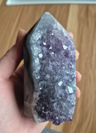 Amethist agaat toren 10x5.5x5cm, merk: GEMS, staat: Nieuw zonder prijskaartje, € 10,00, € 11,20 inclusief Kopersbescherming