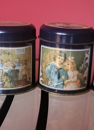 Barattoli in latta, brand: Timeless, condizioni: Buone, €25.00, €26.95 include la Protezione acquisti