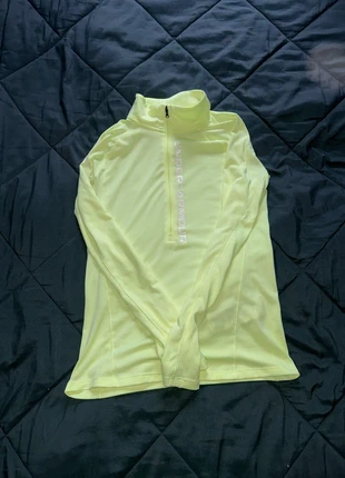 Demi zip under armour fluo, marque: Under Armour, état: Neuf sans étiquette, taille: XS / 34 / 6, 30,00 €, 32,20 € Protection acheteurs incluse