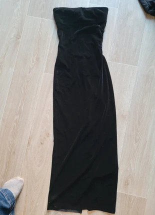 Robe bustier noire velour, marke: Bershka, zustand: Sehr gut, größe: XS / 34 / 6, 7,00 €, 8,05 € inklusive Vinted-Käuferschutz