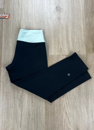 Legging Lululemon 3/4 noir – Taille 4, marque: Lululemon, état: Bon état, taille: S / 36 / 8, 7,00 €, 8,05 € Protection acheteurs (Pro) incluse