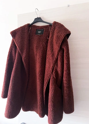 Teddy, marca: ONLY, estado: Novo sem etiquetas, tamanho: M / 38 / 10, €10.00, €11.20 inclui Proteção do Comprador