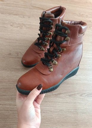 Vintage Brown Leather Boots Combat Style Size 36 Streetwear, marque: Vintage Dressing, état: Très bon état, taille: 36, 4,80 €, 5,74 € Protection acheteurs incluse