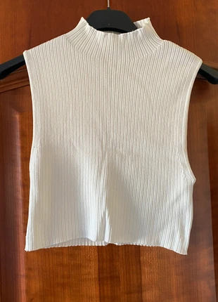 Top corto a costine bianco di Bershka - taglia S 🤍, brand: Bershka, condizioni: Nuovo senza cartellino, taglia: S / IT 40 / EU 36, €5.00, €5.95 include la Protezione acquisti