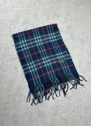 Écharpe Burberry bleu marine, marke: Burberry, zustand: Sehr gut, 45,00 €, 47,95 € beinhaltet Vinted-Käuferschutz Pro