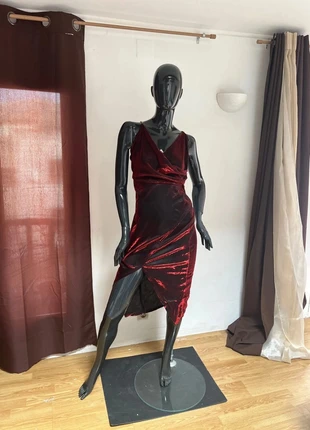 Robe élégante XL, marke: Shein, zustand: Sehr gut, größe: XL / 42 / 14, 22,00 €, 23,80 € inklusive Vinted-Käuferschutz