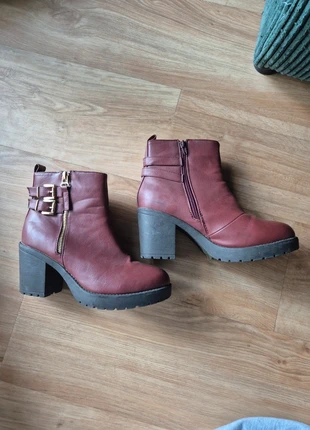 Bottine bordereau, marke: Miss Girly, zustand: Gut, größe: 39, 5,00 €, 5,95 € inklusive Vinted-Käuferschutz