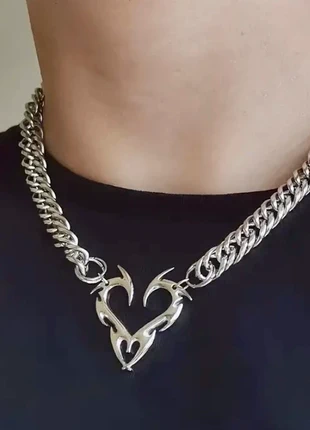 Collier chaine chrome, marque: CHROME, état: Neuf sans étiquette, 6,00 €, 7,00 € Protection acheteurs incluse