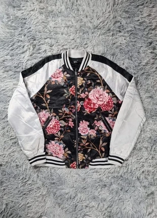 Bomber satiné Forever21 Floral Noir & Blanc Style Japonais Fleurs Brodées, brand: Vintage Dressing, condition: Very good, size: S / 36 / 8, €27.00, €29.05 includes Buyer Protection Pro