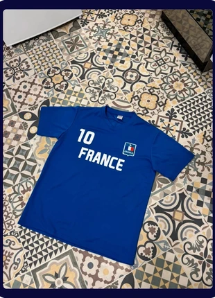 Maillot Équipe de France #10 – Taille L, marque: Football, état: Très bon état, taille: L, 15,00 €, 16,45 € Protection acheteurs incluse