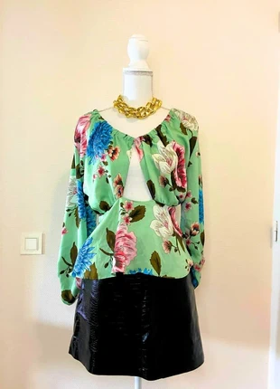 Zara - Haut tendance - Taille M, marque: Zara, état: Très bon état, taille: M / 38 / 10, 7,00 €, 8,05 € Protection acheteurs (Pro) incluse