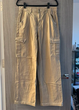 Beige Cargo Trousers - H&M (UK 10 / EUR 40 / US 8), brand: H&M, condition: Very good, size: S / UK 8-10, £3.00, £3.85 includes Buyer Protection