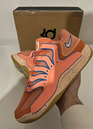 Nike Kd18, marque: Nike, état: Neuf avec étiquette, taille: 44, 100,00 €, 105,70 € Protection acheteurs incluse