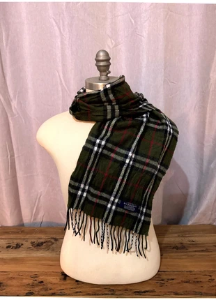 Echarpe kaki burberry, merk: Burberry, staat: Heel goed, € 44,99, € 47,94 inclusief Kopersbescherming