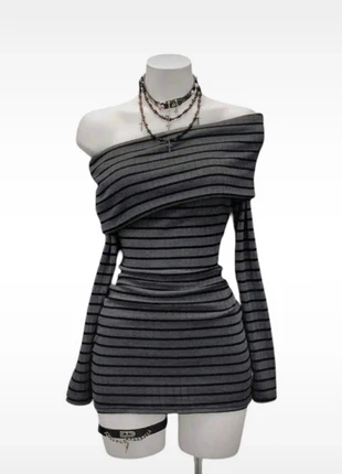 Robe gris noir, sans bretelles, marque: Aesthetic, état: Neuf sans étiquette, taille: S / 36 / 8, 36,00 €, 38,50 € Protection acheteurs incluse