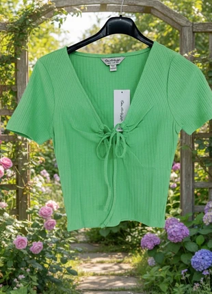 💚 Ribbed Short Sleeve Crop Top in Vibrant Lime Green 💚, marque: Miss Selfridge, état: Neuf avec étiquette, taille: S / 36 / 8, 7,00 €, 8,05 € Protection acheteurs incluse