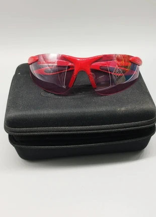 Lunettes de sports de la marque Massi,avec boîte et différents verres fournis, marque: Massi, état: Neuf sans étiquette, 18,00 €, 19,60 € Protection acheteurs incluse
