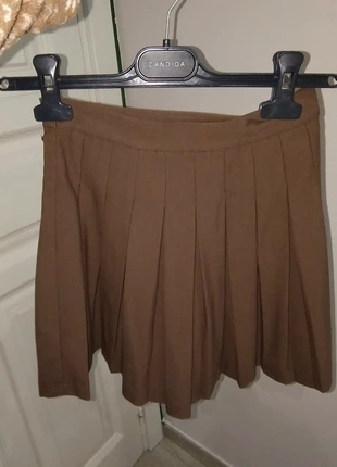 Gonna plissettata marrone pull&bear, marque: Pull & Bear, état: Très bon état, taille: XS / 34 / 6, 4,00 €, 4,90 € Protection acheteurs incluse