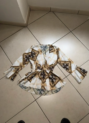 Blusa Elegante New Collection Taglia S – Nuova con Cartellino!, brand: New Collection, condizioni: Nuovo con cartellino, taglia: S / IT 40 / EU 36, €4.99, €5.94 include la Protezione acquisti