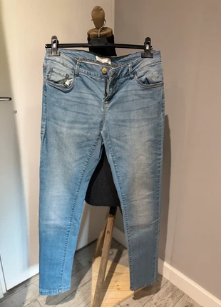 Jolie jean femme en taille basse, brand: Promod, condizioni: Buone, taglia: XL / IT 46 / EU 42, €2.00, €2.80 include la Protezione acquisti