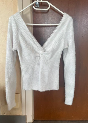 Pull blanc doux Décolleté twist Très bon état, brand: Shein, condition: Very good, size: S / 36 / 8, €3.10, €3.96 includes Buyer Protection