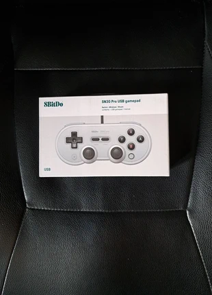 Manette 8Bitdo SN30 Pro, marca: 8BitDo, estado: Novo com etiquetas, €22.00, €23.80 inclui Proteção do Comprador