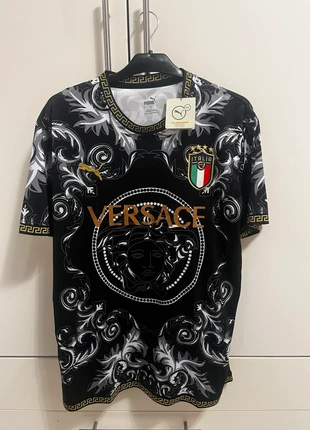 Nieuwe italia italië voetbalshirt maat L, merk: Puma, staat: Nieuw met prijskaartje, maat: L, € 30,00, € 32,20 inclusief Kopersbescherming