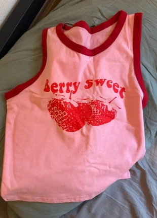 Haut femme, brand: y2k, condizioni: Nuovo senza cartellino, taglia: S / IT 40 / EU 36, €14.00, €15.40 include la Protezione acquisti Pro