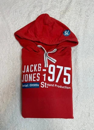 Pull jacks et jones homme rouge très bon état taille S, marca: Jack & Jones, estado: Muito bom, tamanho: S, €10.00, €11.20 inclui Proteção do Comprador