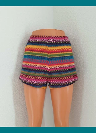 Short d hiver crochet multicolore taille M=4€, marke: R&B, zustand: Gut, größe: M / 38 / 10, 4,00 €, 4,90 € beinhaltet Vinted-Käuferschutz Pro