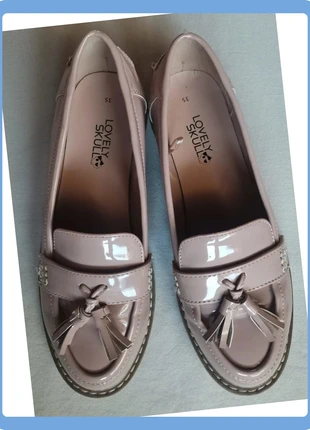 Mocassins rose pale effet cuir verni Lovelly Skull (T35) en très bon état, marke: Lovely Skull, zustand: Sehr gut, größe: 35, 12,00 €, 13,30 € beinhaltet Vinted-Käuferschutz Pro