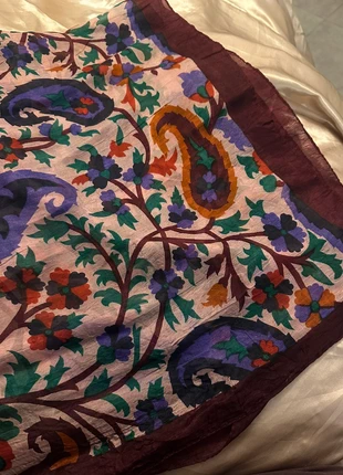 Foulard à motif, état: Très bon état, 12,00 €, 13,30 € Protection acheteurs incluse