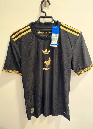 Maillot Mexico authentique, brand: adidas, condizioni: Nuovo con cartellino, taglia: M, €90.00, €95.20 include la Protezione acquisti