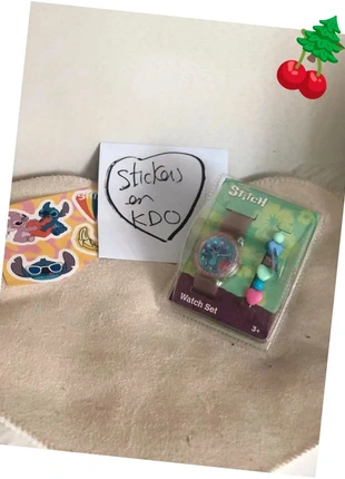Montre enfant fille Aiguilles Réglable + bracelet, Disney Stitch, merk: Stitch, staat: Nieuw zonder prijskaartje, € 7,90, € 9,00 inclusief Kopersbescherming