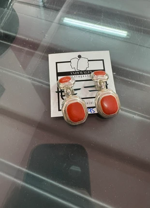 Pendientes plateados cuadrados rojo, marca: Vintage Dressing, estado: Muy bueno, 8,95 €, 10,10 € Protección al comprador Pro incluida