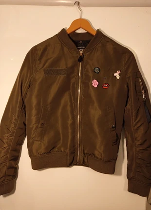 Bomber kaki femme taille S – patchs décoratifs – style streetwear, marca: Awesome, estado: Muy bueno, tamaño: S / 36 / 8, 7,00 €, 8,05 € Protección al comprador incluida