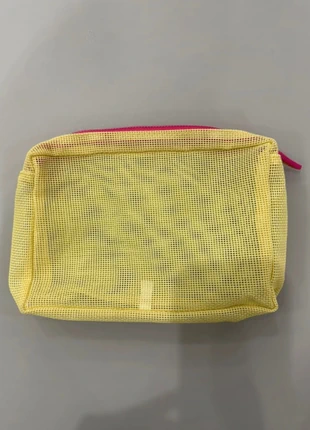 Byoma cosmetic toiletry zipped bag, brand: Byoma, condition: New without tags, £6.00, £7.00 includes Buyer Protection