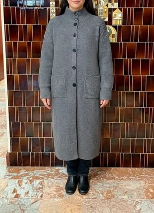 Gilet long en maille gris, marke: Studio Celeste, zustand: Sehr gut, größe: S / 36 / 8, 49,90 €, 53,10 € beinhaltet Vinted-Käuferschutz Pro