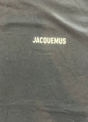 Navy blue amazing Jacquemus T shirt, merk: Jacquemus, staat: Heel goed, maat: S, € 70,00, € 74,20 inclusief Kopersbescherming