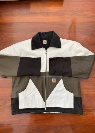 Upcycled Carhartt Coat Sizs M Khaki White and Black, marca: Carhartt, estado: Muy bueno, tamaño: M, 62,99 €, 66,84 € Protección al comprador incluida