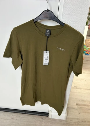 G-Star Slim Base T-Shirt Dark Olive, merk: G-Star, staat: Nieuw met prijskaartje, maat: M, € 13,00, € 14,35 inclusief Kopersbescherming